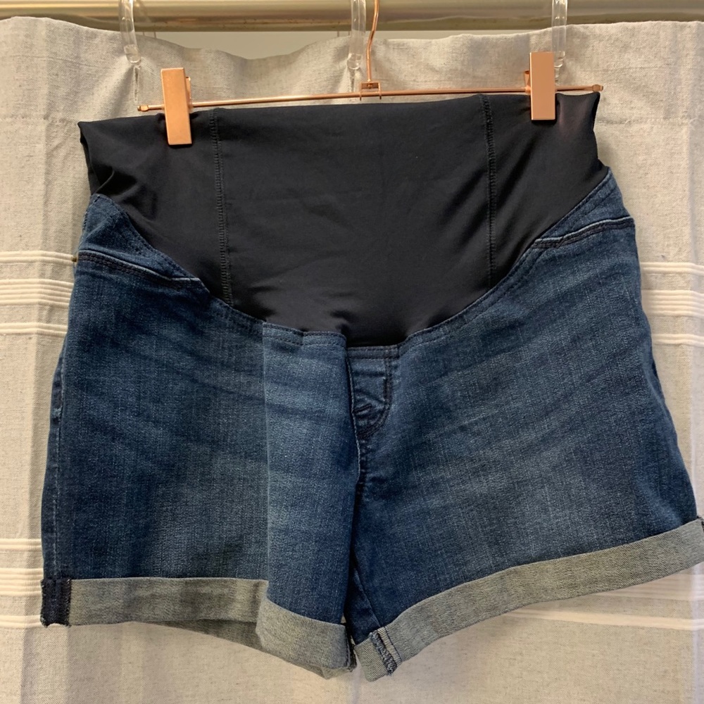 Isabel Maternity by Ingrid & Isabel midi shorts